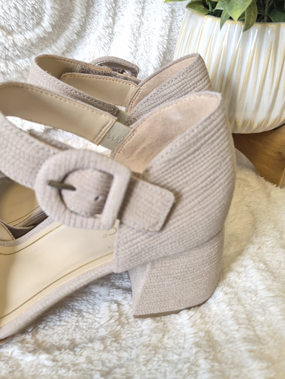 NEW Vionic Chardonnay Sandals Beige Cobblestone Leather Dress Heels Size 9.5 - Picture 10 of 15